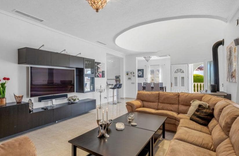 4 soverom Villa til salgs i La Marquesa med svømmebasseng garasje - € 695 000 (Ref: 9828147)
