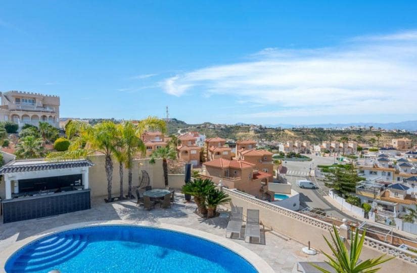 4 soverom Villa til salgs i La Marquesa med svømmebasseng garasje - € 695 000 (Ref: 9828147)