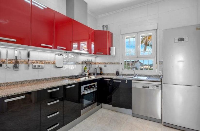 4 soverom Villa til salgs i La Marquesa med svømmebasseng garasje - € 695 000 (Ref: 9828147)