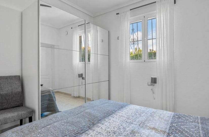 4 soverom Villa til salgs i La Marquesa med svømmebasseng garasje - € 695 000 (Ref: 9828147)