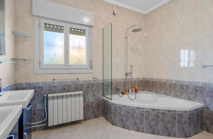 4 soverom Villa til salgs i La Marquesa med svømmebasseng garasje - € 695 000 (Ref: 9828147)