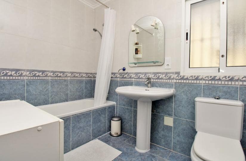 3 Zimmer Doppelhaus zu verkaufen in Orihuela Costa mit Pool - 219.000 € (Ref: 9834709)