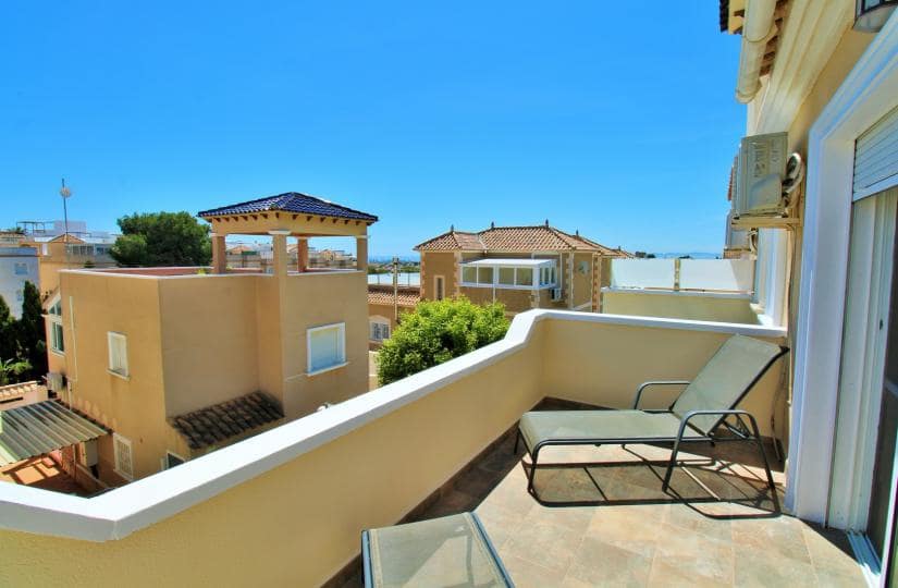 3 Zimmer Doppelhaus zu verkaufen in Orihuela Costa mit Pool - 219.000 € (Ref: 9834709)