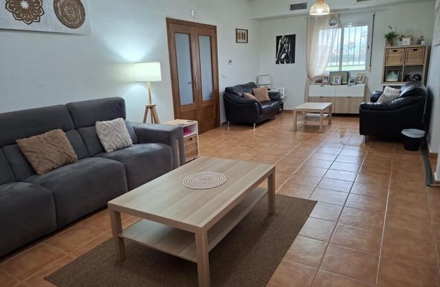 Finca/Casa Rural de 5 habitaciones en Catral en venta con piscina garaje - 449.995 € (Ref: 9834711)