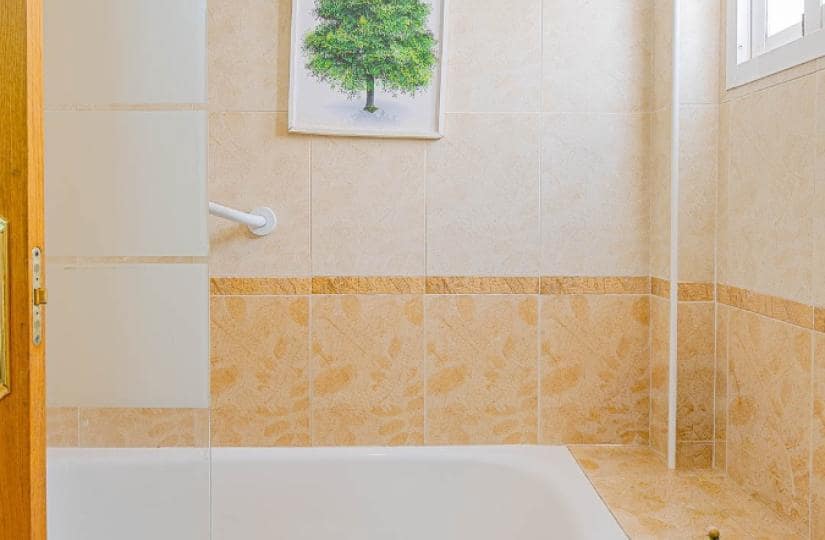 3 quarto Moradia Geminada para venda em Punta Prima com piscina garagem - 265 000 € (Ref: 9834878)