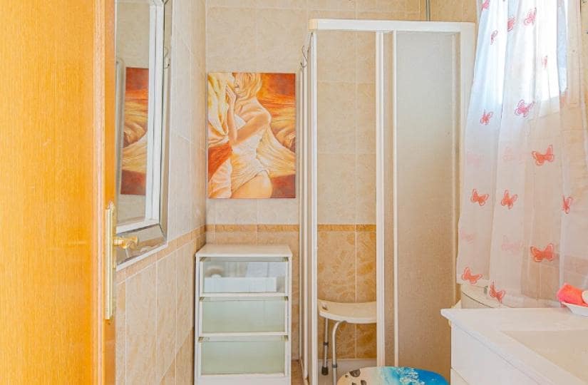 3 quarto Moradia Geminada para venda em Punta Prima com piscina garagem - 265 000 € (Ref: 9834878)