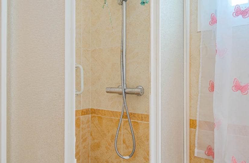3 quarto Moradia Geminada para venda em Punta Prima com piscina garagem - 265 000 € (Ref: 9834878)