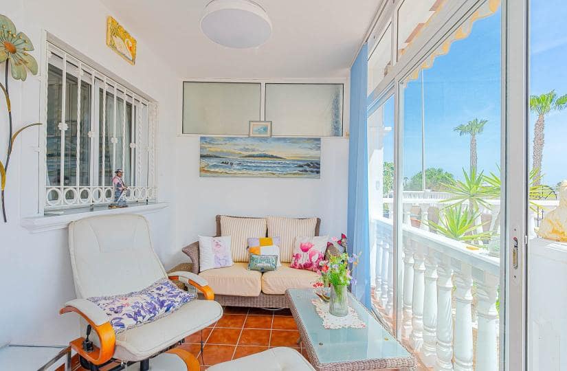 3 quarto Moradia Geminada para venda em Punta Prima com piscina garagem - 265 000 € (Ref: 9834878)