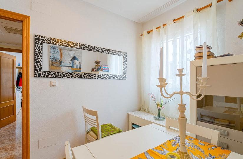 3 quarto Moradia Geminada para venda em Punta Prima com piscina garagem - 265 000 € (Ref: 9834878)