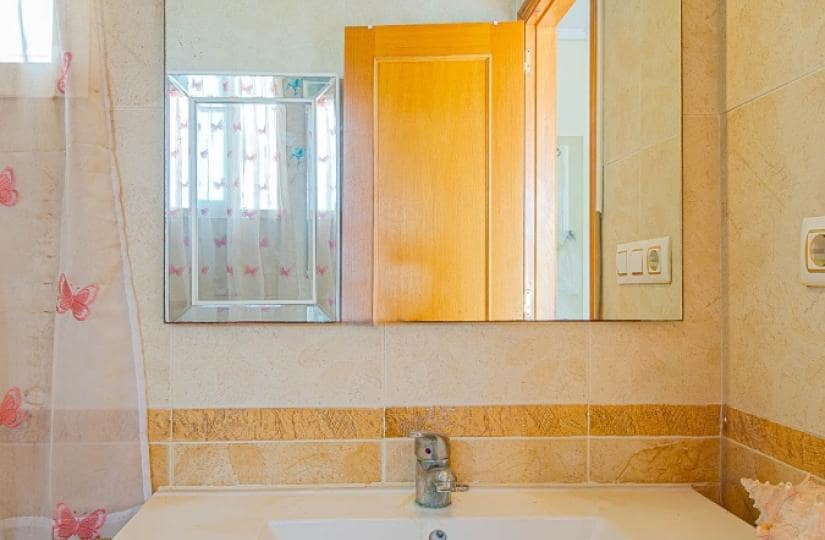 3 quarto Moradia Geminada para venda em Punta Prima com piscina garagem - 265 000 € (Ref: 9834878)