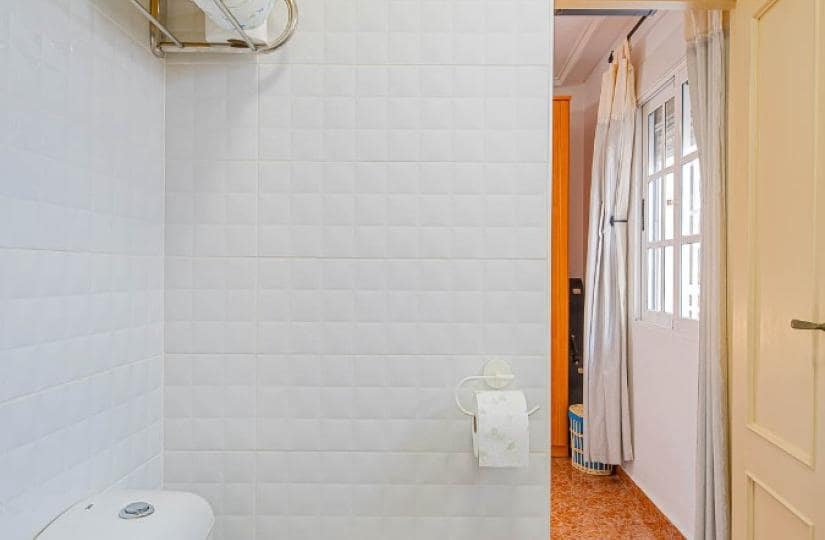 Chalet de 2 habitaciones en Orihuela Costa en venta con piscina - 235.000 € (Ref: 9834879)