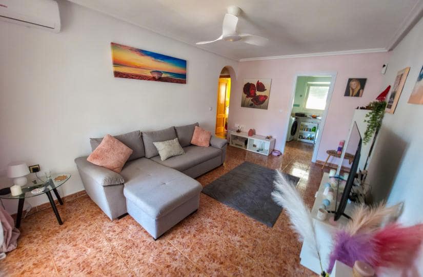 2 bedroom Apartment for sale in Vistabella with pool garage - € 137,500 (Ref: 9839854)