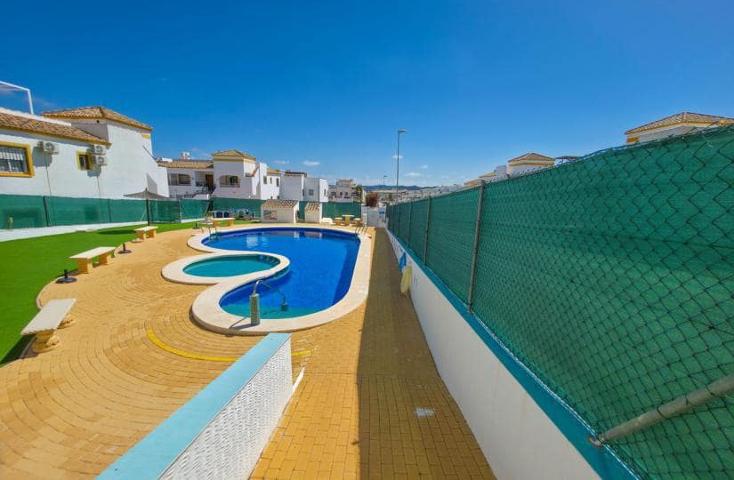 2 bedroom Apartment for sale in Vistabella with pool garage - € 135,000 (Ref: 9839855)