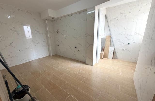 3 makuuhuone Huoneisto myytävänä paikassa Rojales - 135 000 € (Ref: 9841898)