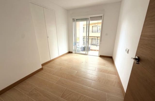 3 makuuhuone Huoneisto myytävänä paikassa Rojales - 135 000 € (Ref: 9841898)