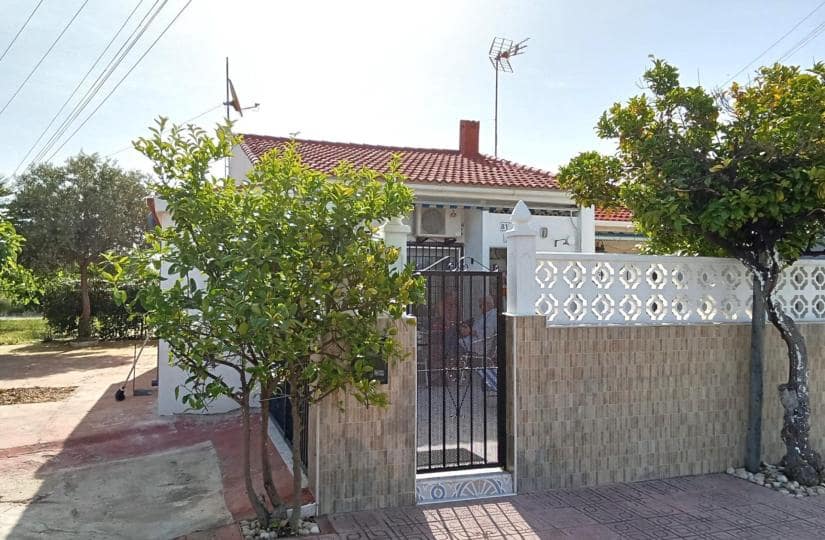 2 quarto Bungalow para venda em Torrevieja com garagem - 156 000 € (Ref: 9847928)