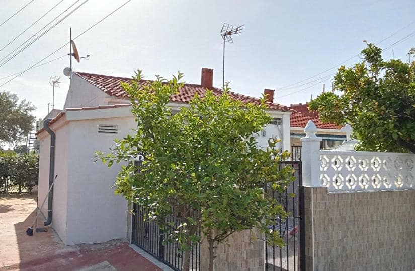 2 quarto Bungalow para venda em Torrevieja com garagem - 156 000 € (Ref: 9847928)