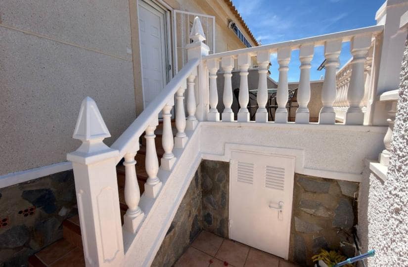 2 slaapkamer Halfvrijstaande villa te koop in Rojales met zwembad garage - € 220.000 (Ref: 9852185)