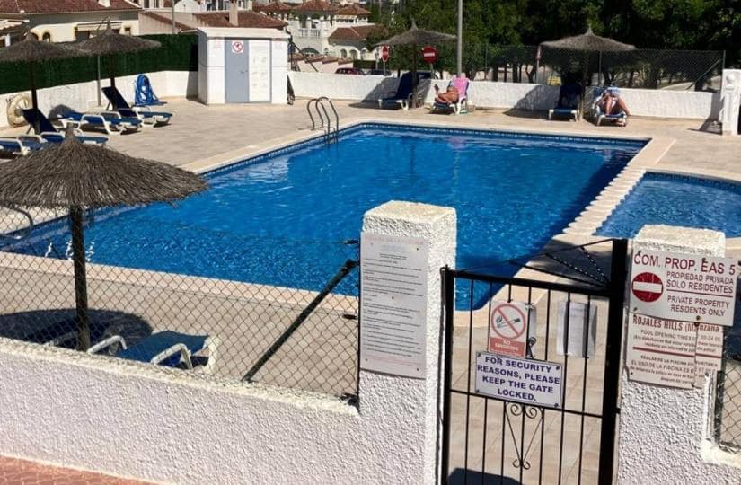 2 slaapkamer Halfvrijstaande villa te koop in Rojales met zwembad garage - € 220.000 (Ref: 9852185)
