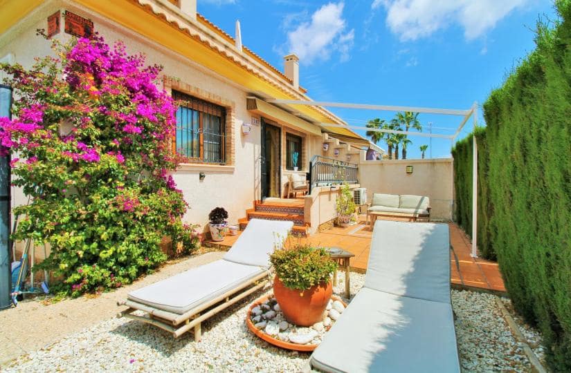 3 soveværelse Byhus til salg i Orihuela Costa med swimmingpool garage - € 269.500 (Ref: 9854299)