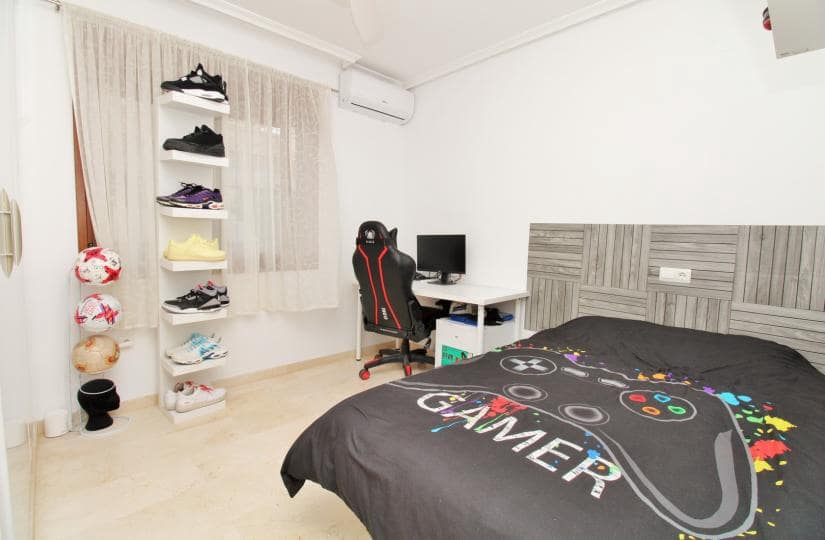 3 soveværelse Byhus til salg i Orihuela Costa med swimmingpool garage - € 269.500 (Ref: 9854299)