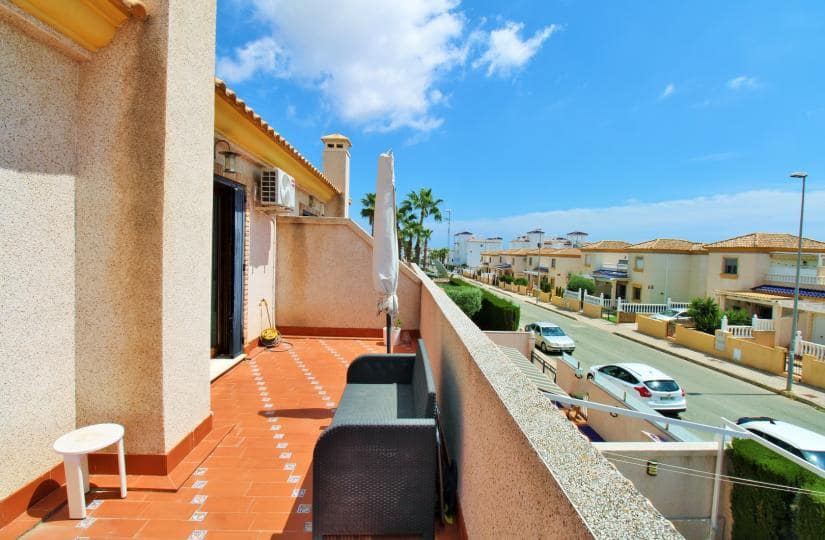 3 soveværelse Byhus til salg i Orihuela Costa med swimmingpool garage - € 269.500 (Ref: 9854299)