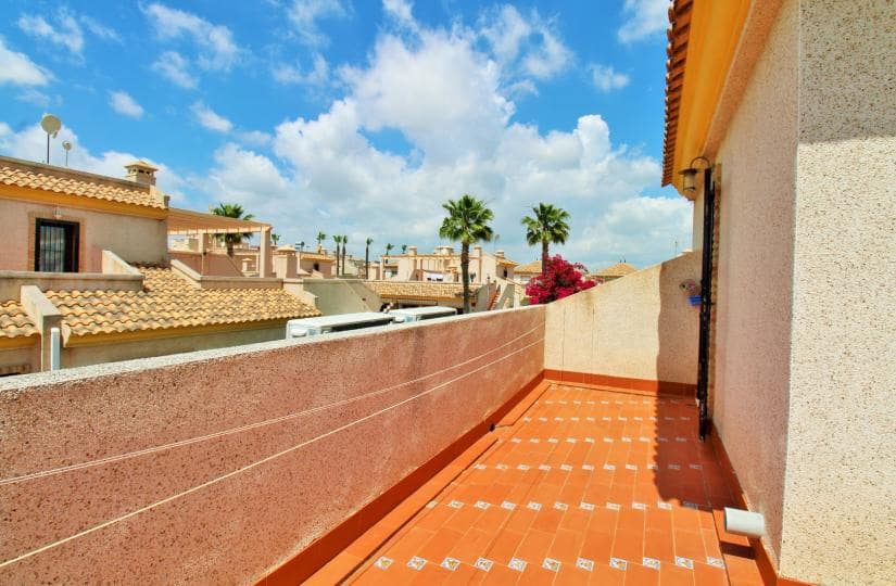 3 soveværelse Byhus til salg i Orihuela Costa med swimmingpool garage - € 269.500 (Ref: 9854299)