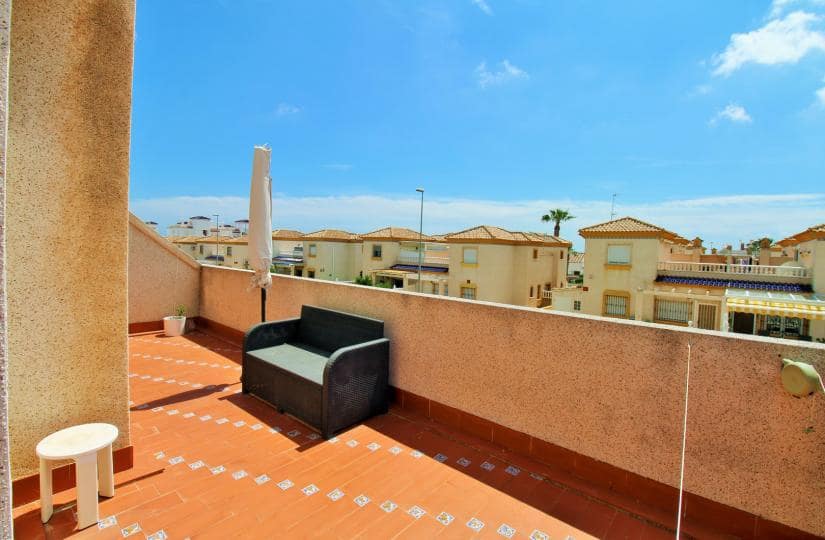 3 soveværelse Byhus til salg i Orihuela Costa med swimmingpool garage - € 269.500 (Ref: 9854299)