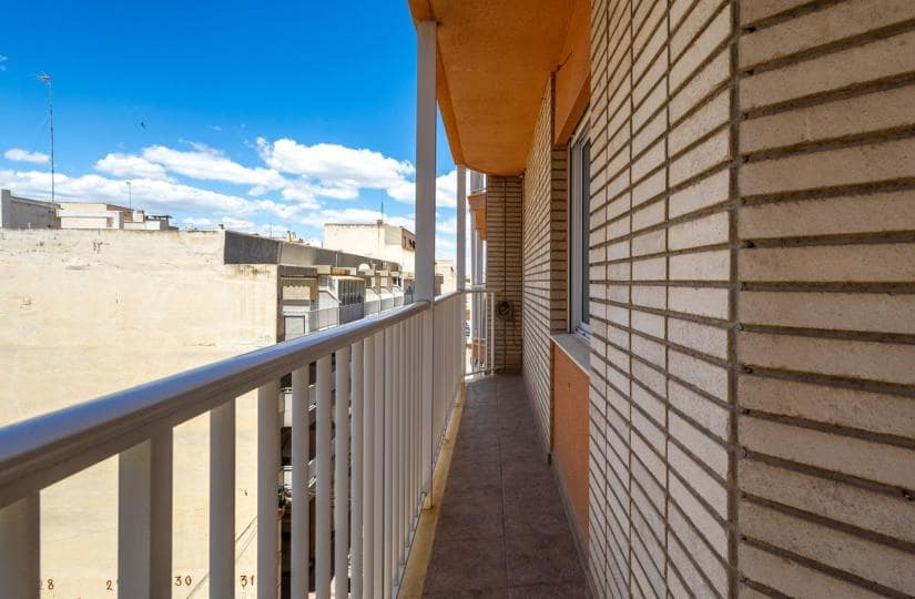 3 makuuhuone Huoneisto myytävänä paikassa La Mata - 249 000 € (Ref: 9854779)