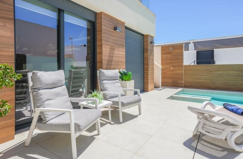 4 Zimmer Villa zu verkaufen in Benijofar mit Pool Garage - 690.000 € (Ref: 9855028)