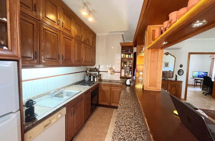4 slaapkamer Villa te koop in Ciudad Quesada met zwembad garage - € 385.000 (Ref: 9861388)