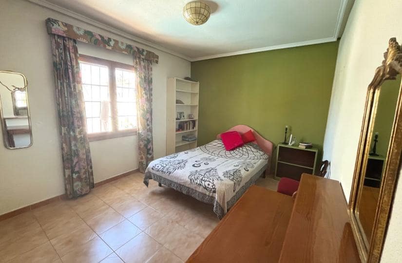 4 slaapkamer Villa te koop in Ciudad Quesada met zwembad garage - € 385.000 (Ref: 9861388)