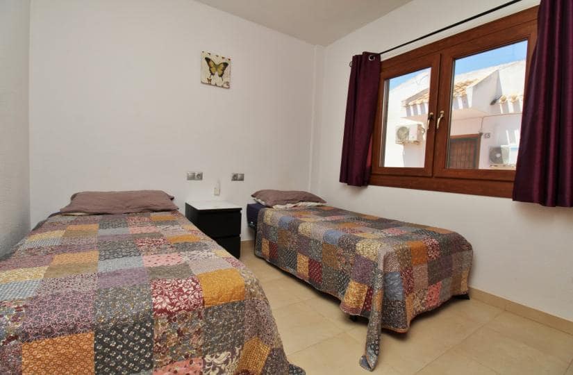 1 slaapkamer Appartement te koop in Orihuela Costa met zwembad - € 129.500 (Ref: 9863592)