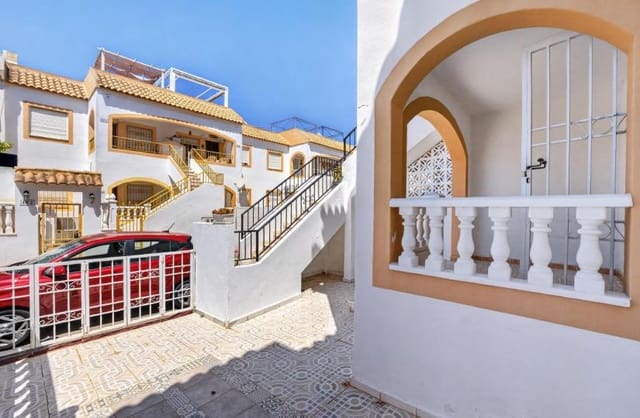 2 slaapkamer Appartement te koop in El Limonar, Torrevieja met zwembad garage - € 129.900 (Ref: 9863693)