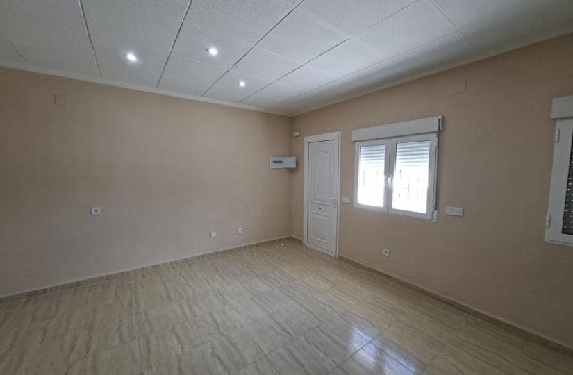 1 makuuhuone Omakotitalo myytävänä paikassa La Marina - 129 000 € (Ref: 9863882)