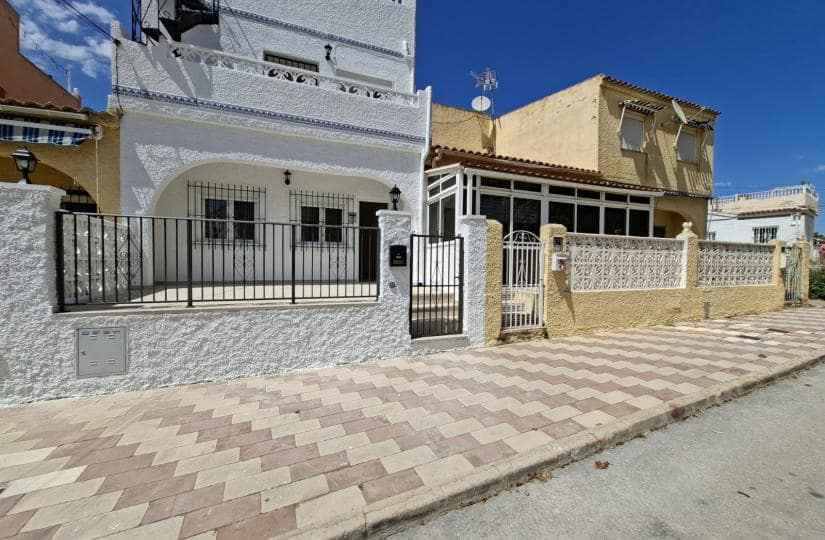 1 makuuhuone Omakotitalo myytävänä paikassa La Marina - 129 000 € (Ref: 9863882)