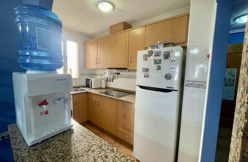 2 soverom Penthouse til salgs i Torrevieja med svømmebasseng - € 149 900 (Ref: 9866335)