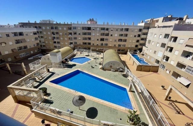 2 soverom Penthouse til salgs i El Molino, Torrevieja med svømmebasseng - € 149 900 (Ref: 9866335)