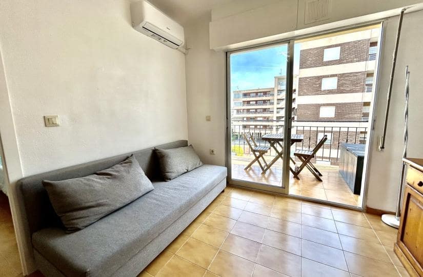 1 quarto Apartamento para venda em La Veleta com piscina - 116 000 € (Ref: 9866336)