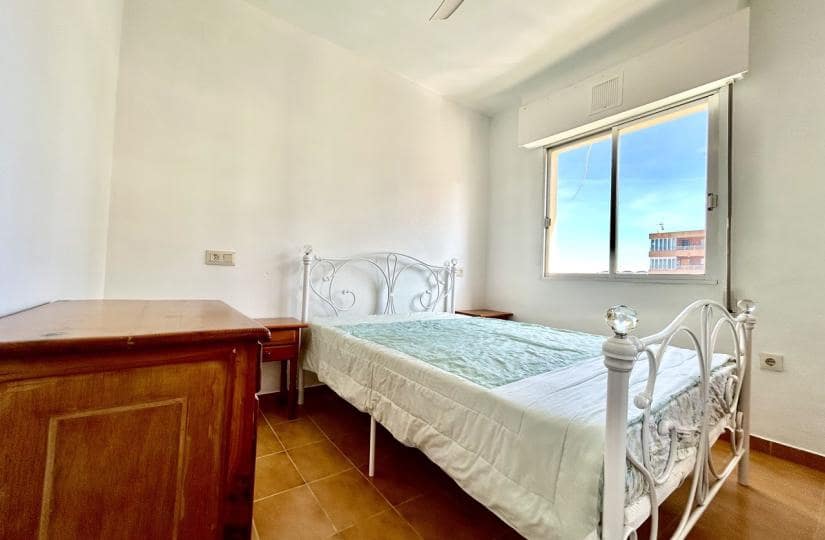 1 quarto Apartamento para venda em La Veleta com piscina - 116 000 € (Ref: 9866336)