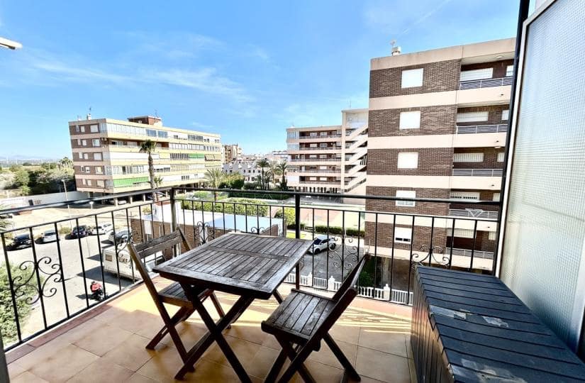 1 quarto Apartamento para venda em La Veleta com piscina - 116 000 € (Ref: 9866336)