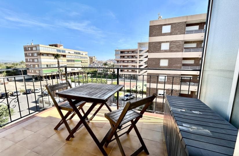 1 quarto Apartamento para venda em La Veleta com piscina - 116 000 € (Ref: 9866336)