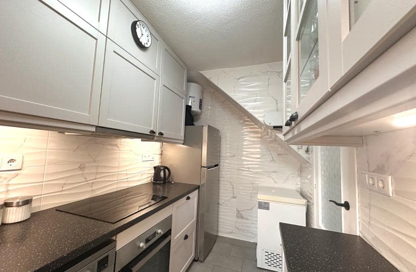2 slaapkamer Appartement te koop in San Luis met zwembad - € 144.000 (Ref: 9866337)