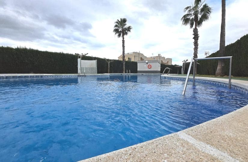 2 slaapkamer Appartement te koop in San Luis met zwembad - € 144.000 (Ref: 9866337)