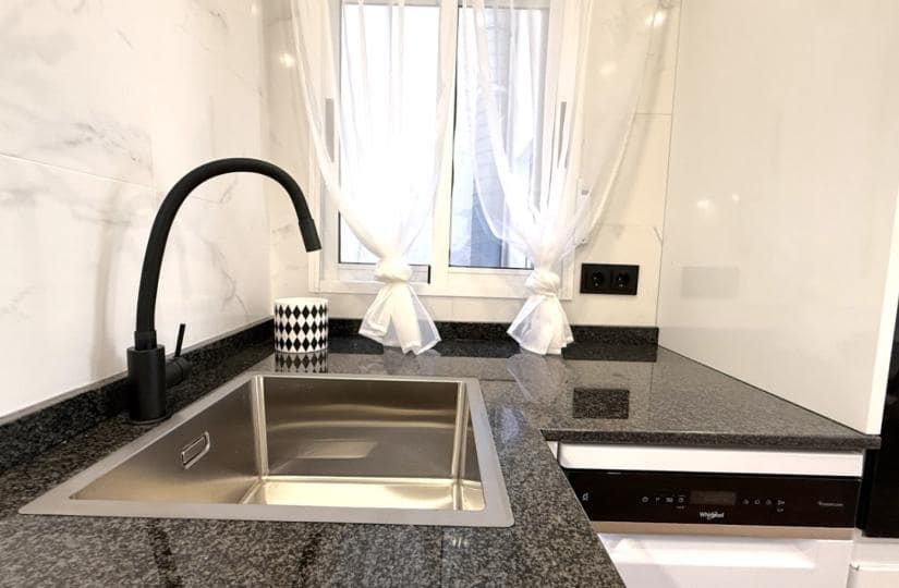 2 sovrum Lägenhet till salu i Torrevieja - 169 000 € (Ref: 9869898)