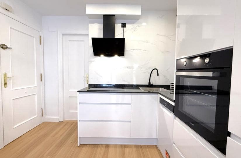 2 sovrum Lägenhet till salu i Torrevieja - 169 000 € (Ref: 9869898)