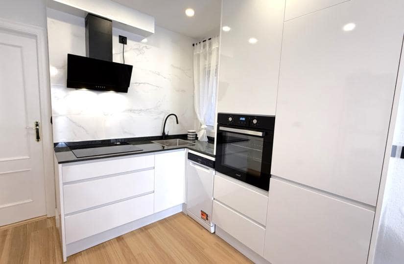 2 sovrum Lägenhet till salu i Torrevieja - 169 000 € (Ref: 9869898)