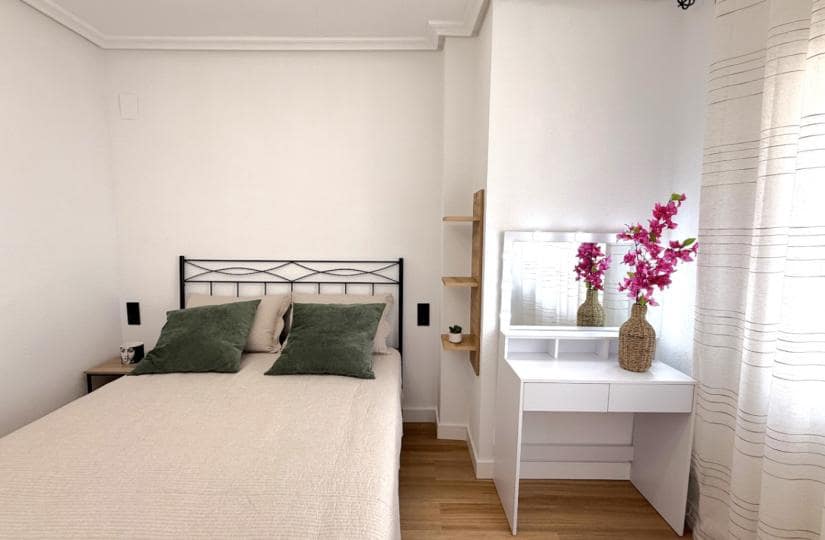 2 sovrum Lägenhet till salu i Torrevieja - 169 000 € (Ref: 9869898)
