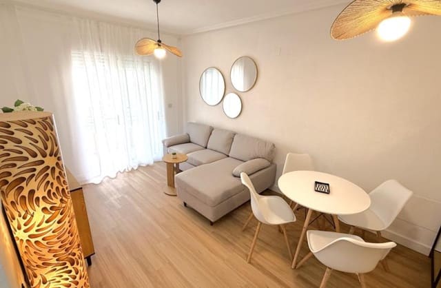 2 sovrum Lägenhet till salu i Puerto Deportivo, Torrevieja - 169 000 € (Ref: 9869898)