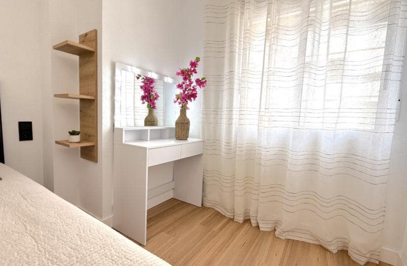 2 sovrum Lägenhet till salu i Torrevieja - 169 000 € (Ref: 9869898)